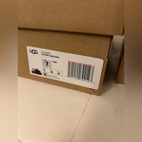 Ugg fluff yeah slide in charcoal - Picture 9 of 10